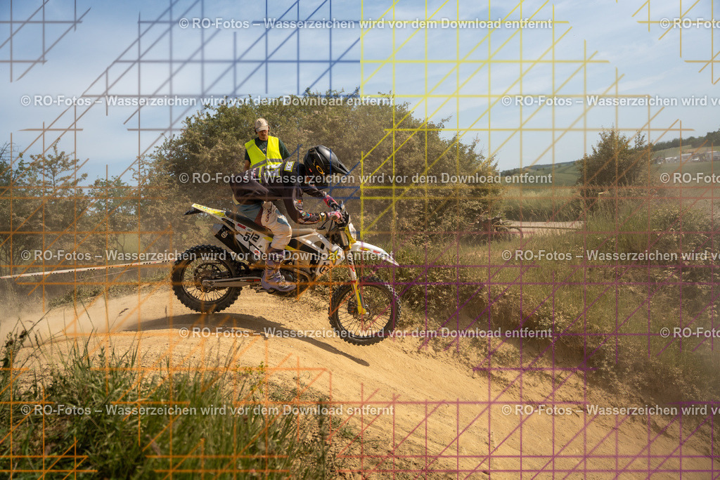 Niederwürzbach 3 Lauf-1254 | Sportfotografie von RO-Fotos: Motorsport, Motocross, Enduro, Laufveranstaltungen und Triathlon. Professionelle Fotos von Sportlern und Events. - Realisiert mit Pictrs.com