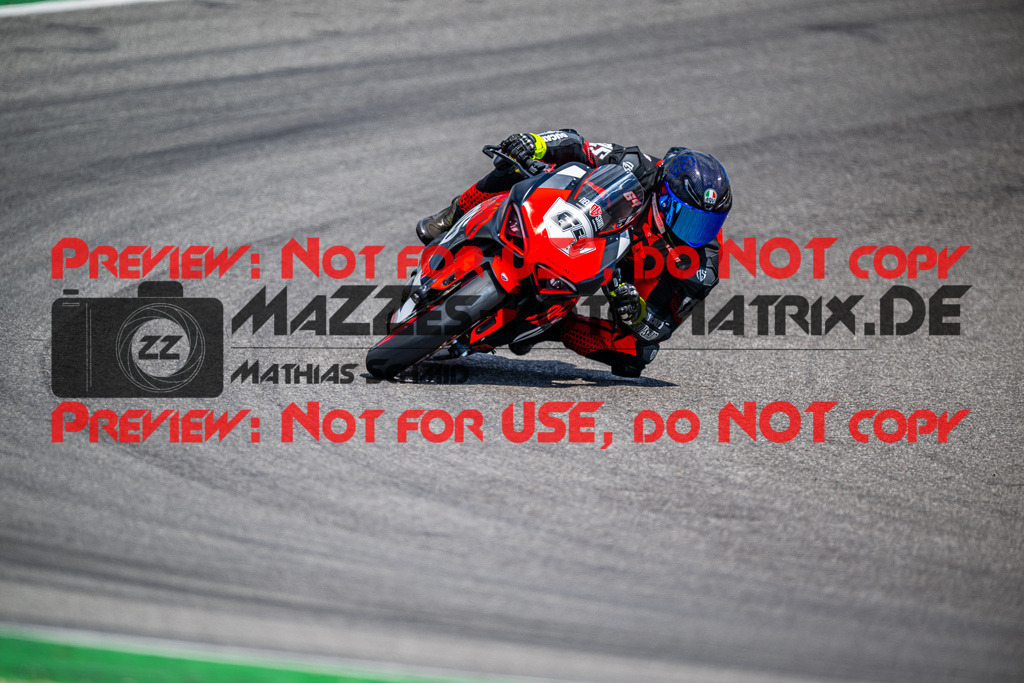 MaZZes_Fotomatrix_20250628_6007705_4740-2 | WEISS