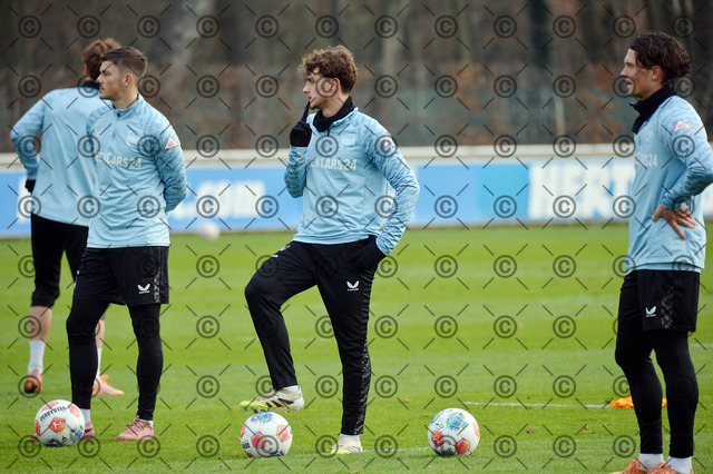 RGE_7015b | Hertha BSC, 2.Bundesliga, Herren, Saison 2025/26, Training,im Bild  Maurice Krattenmacher ( Hertha BSC ),  Fotograf:  Ralf Gebhardt - Realisiert mit Pictrs.com