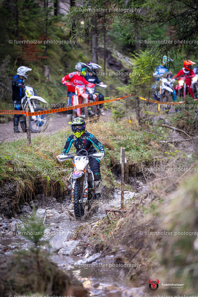 fuernholzer_241026-C2-159 | Fotografische Impressionen von der Red Stag Enduro Extreme by fuernholzer-photography.com. Endurosport in Österreich fotografisch festgehalten von fuernholzer. Auftragsfotografie für Private, Gewerbefotos und Industriefotografie. Eventfotografie, Sportfotografie und Motorsportfotografie. Anbieter von Fotoworkshops, Fototraining, fotografischen Vorträgen und Fotoseminaren.
