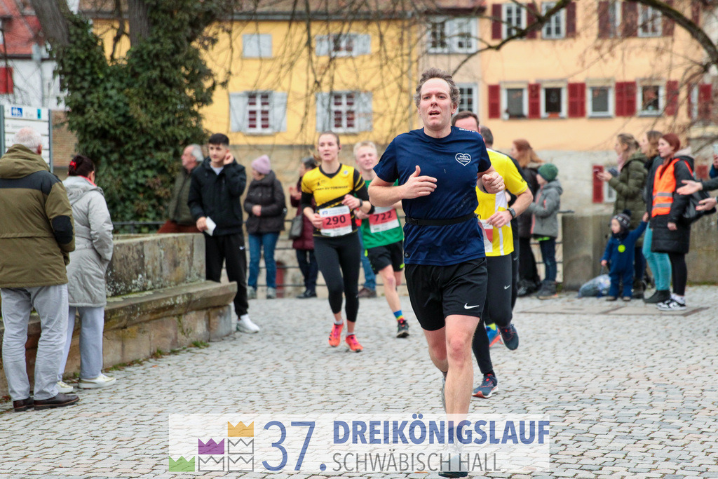 VR Bank Hauptlauf 10000m | 3 Koenigslauf 2023 - Realisiert mit Pictrs.com