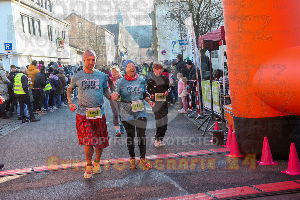 241201_1056_EX1_9411 | Sportfotografie im Rhein-Sieg Kreis, Köln, Bonn, NRW, Rheinland Pfalz, Hessen, etc. Unser Tätigkeitsfeld umfasst den Laufsport vom Volkslauf über den Marathon, Duathlon, Triathon bis zum Ultralauf wie Kölnpfad Ultra oder Schindertrail.