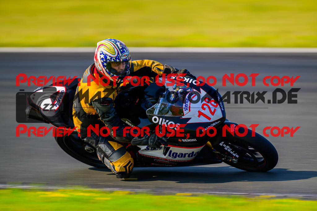 MaZZes_FotoMatrix_240725_6007705_6850 | ROT