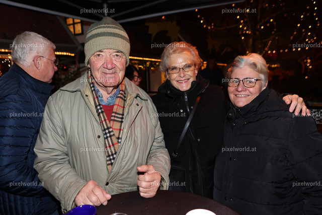 A-cappella-Chor am Christkindlmark | Bildershop von pixelworld.at - Realisiert mit Pictrs.com