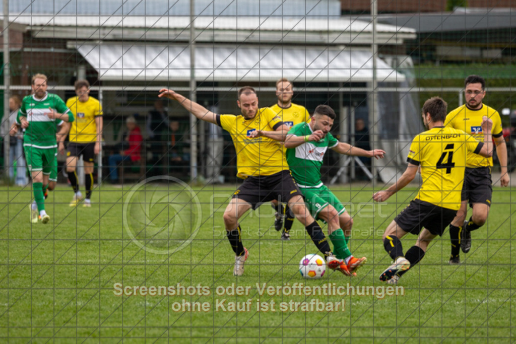 20250413_152748_0069 | #,KSG Eislingen (grün) vs. TSV Ottenbach (gelb), Fussball, Kreisliga A3 - Bezirk Neckar/Fils, 22. Spieltag, Saison 2024/2025, Rasensportplatz, Albstraße 69, 73054 Eislingen, 13.04.2025 - 15:00 Uhr,Foto: PhotoPeet-Sportfotografie/Peter Harich