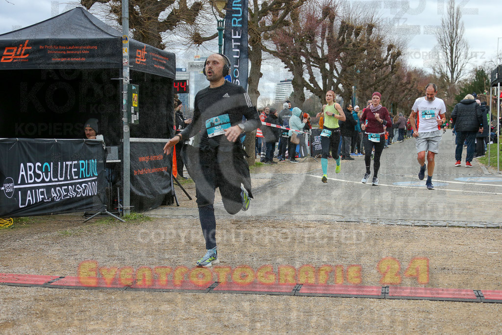 231231_1159_EX1_4913 | Sportfotografie im Rhein-Sieg Kreis, Köln, Bonn, NRW, Rheinland Pfalz, Hessen, etc. Unser Tätigkeitsfeld umfasst den Laufsport vom Volkslauf über den Marathon, Duathlon, Triathon bis zum Ultralauf wie Kölnpfad Ultra oder Schindertrail.