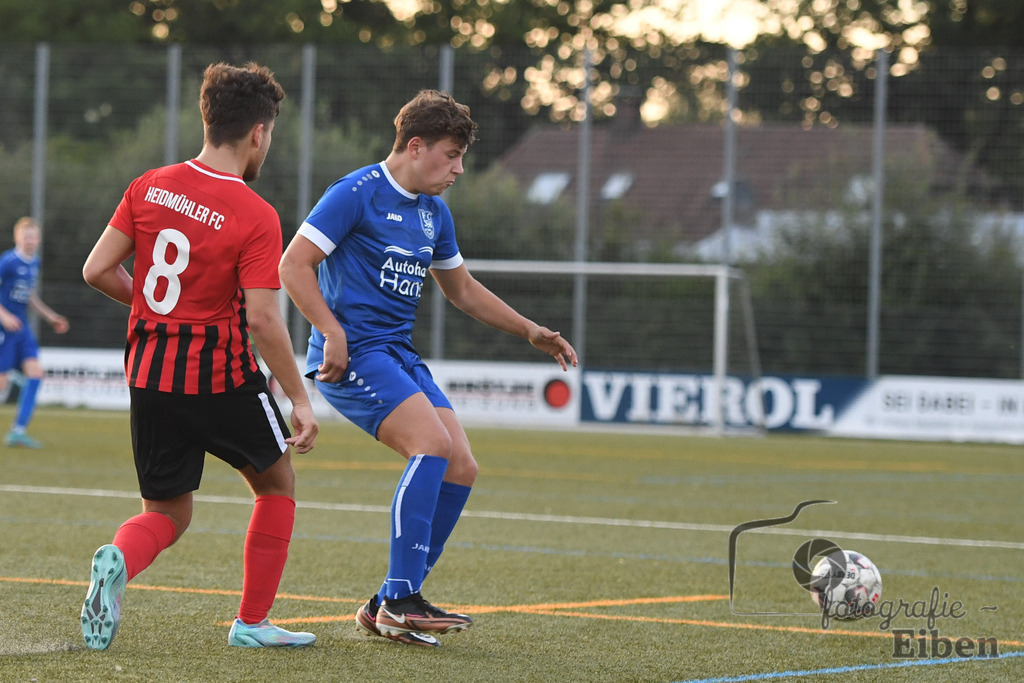 FC Rastede-Heidmühler FC | B-Jugend Bezirkspokal; FC Rastede (blau)-Heidmühler FC (rot) am 16.08.2023; in Rastede (Sportanlage Köttersweg), Photo: Philip Eiben 2023 - Realisiert mit Pictrs.com