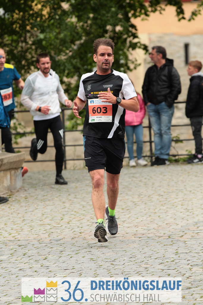 VR Bank Hauptlauf 10km | 3königslauf 2022 VR Bank Hauptlauf - Realisiert mit Pictrs.com