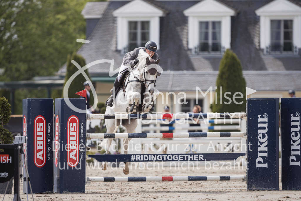 230521_MayDays_FinaleAmateurTour-821 | Deine schönsten Turniermomente als professionelle Fotos! Entdecke hochwertige Pferdesport-Fotografie im Online-Shop. Jetzt Fotos finden & bestellen!