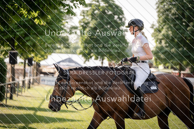 SD_Verl_05247 | saradresslerfotografie - Realisiert mit Pictrs.com