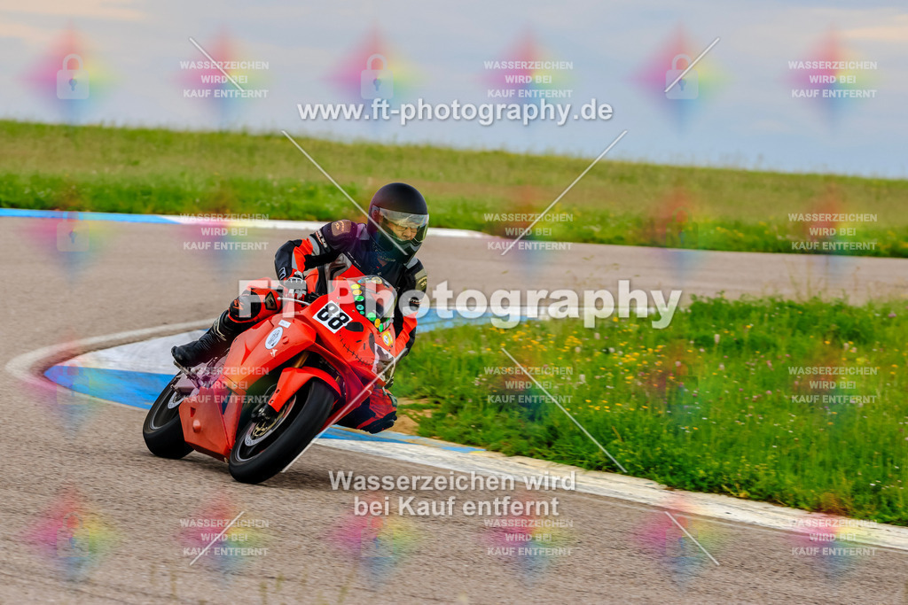 MotoTeam-1689 | Hier findet Ihr Bilder von Touristenfahrten auf der Nürburgring Nordschleife oder von anderen Veranstaltungen die ich besucht habe. Viel Spass beim Durch Schauen 