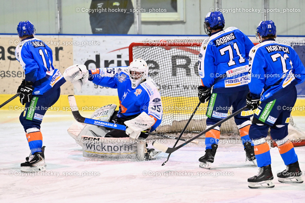 ESC SPARKASSE STEINDORF vs. 1. EHC ALTHOFEN | #11 Kalan Luka ESC Steindorf, #35 Mayrobnig Marco ESC Steindorf, #71 Dobnig Elias ESC Steindorf, #72 Hobitsch Samuel ESC Steindorf, ESC SPARKASSE STEINDORF vs. 1. EHC ALTHOFEN, ESC SPARKASSE STEINDORF vs. 1. EHC ALTHOFEN am 30.11.2025 in Steindorf (Ossiachersee Halle), Austria, (Photo by Bernd Stefan)