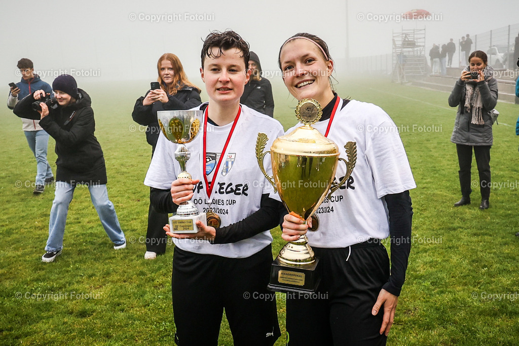 A-BINDER_20240601_0087 | St.Stefan,AUSTRIA,01.June.24 - SOCCER - Zaunergroup OOE Ladies Cuo, LASK vs FCPS. Image shows the rejoicing of Kematen.Photo: Sportmediapics.com/ Manfred Binder