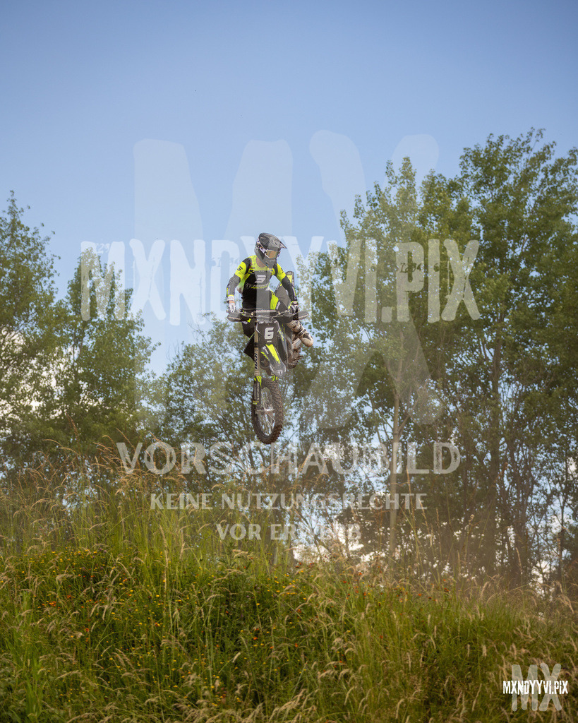 866A1257 | mxndyyvipix