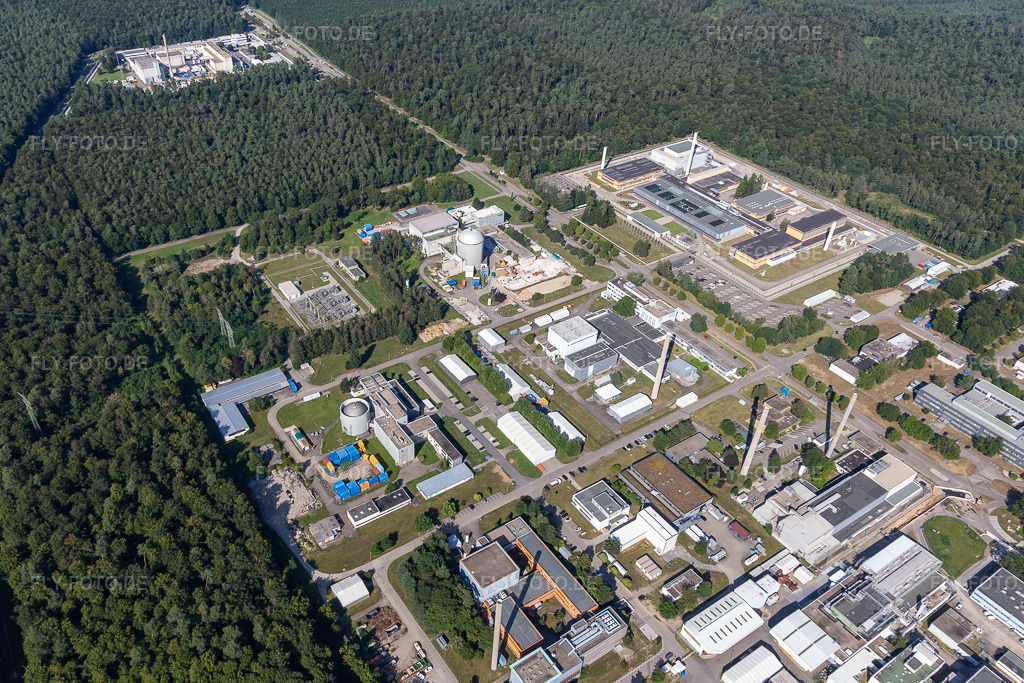 Luftbild: KNK (Forschungsreaktor mit Natrium gekühltem Reaktorkern) im Karlsruhe Institut fuer Technologie Campus Nordin Eggenstein-Leopoldshafen im Ortsteil Leopoldshafen in Eggenstein-Leopoldshafen im Bundesland Baden-Württemberg in Deutschland. Foto: IMG_128173.jpg vom 12.08.2021 durch Werner Riehm/FLY-FOTO.de