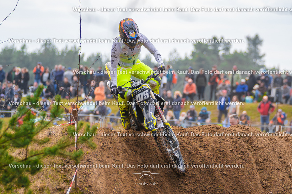 25_03_23_Hänchen_MX2-7835 | Sportfotografin aus Berlin-Brandenburg mit Fokus auf Motocross. Ich halte deine sportliche Leistung und echte Emotionen auf und neben der Strecke professionell fest. Entdecke die Fotos von deinem Rennen und bestelle sie direkt hier im Shop.