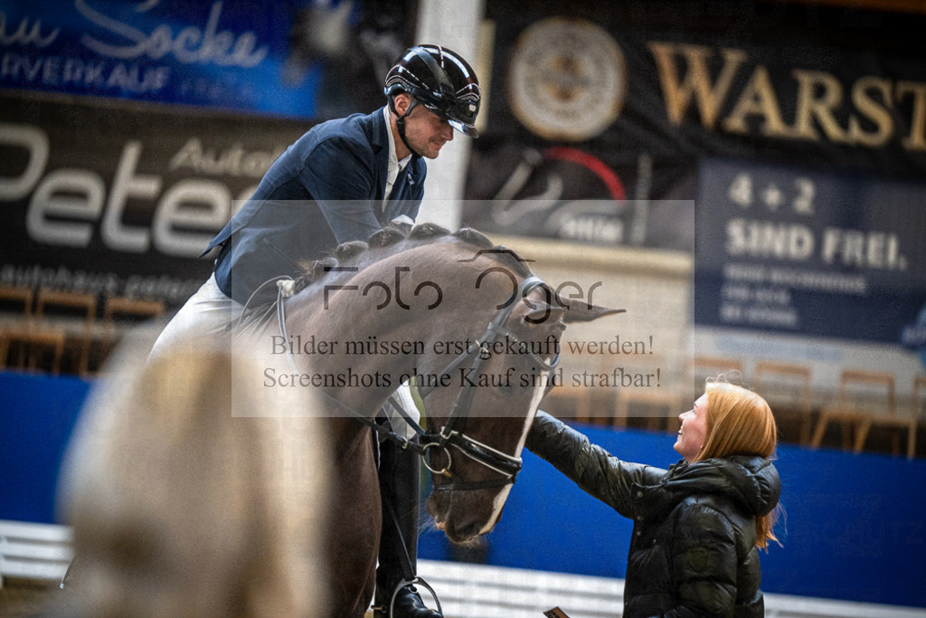 DOS_0027 | Entdecke hochwertige Reitturnierfotos von Foto Oger. Professionell, emotional und authentisch – jetzt Lieblingsmomente im Shop bestellen.Deutschlandweite Turnierfotografie. - Realisiert mit Pictrs.com
