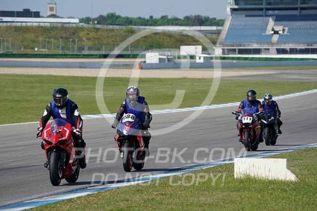 2022_05_09_PBK_12893 | Sportfotografie; SlowMotion; Video; Rennstrecke; Hafeneger; Speer; Racing; RSE; BMW; CBO; Trackday; Motorsportarena; Hockenheimring; Brno; Most; Barcelona; Valencia