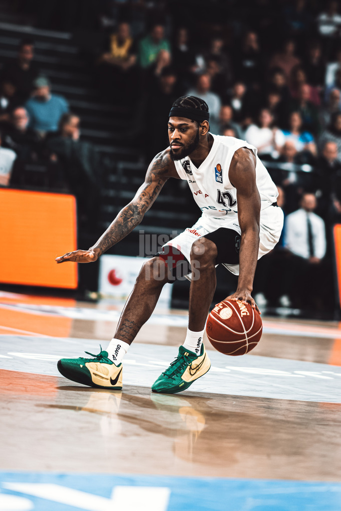 Basketball | Männer | Saison 2023/2024 | easyCredit Basketball Bundesliga | Veolia Towers Hamburg vs. Alba Berlin | 17.04.2024 | Aljami Durham (#42, Veolia Towers Hamburg)