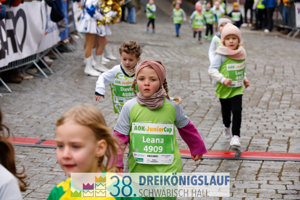 400m AOK Junior Cup | 3 Koenigslauf 2024 400m AOK Junior Cup - Realisiert mit Pictrs.com