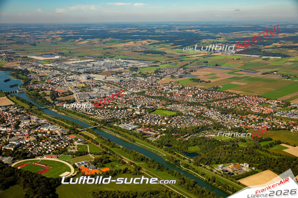 Das Luftbild zeigt :  Dingolfing - Die Luftaufnahme wurde 2023 vom UL-Flugzeug aus erstellt ( keine Drohne ) - Hochauflösende Luftaufnahme - Für grossformatige Ausdrucke geeignet. Die Geschenkidee !Mit Lizenz und Bildrechte bestellbar
