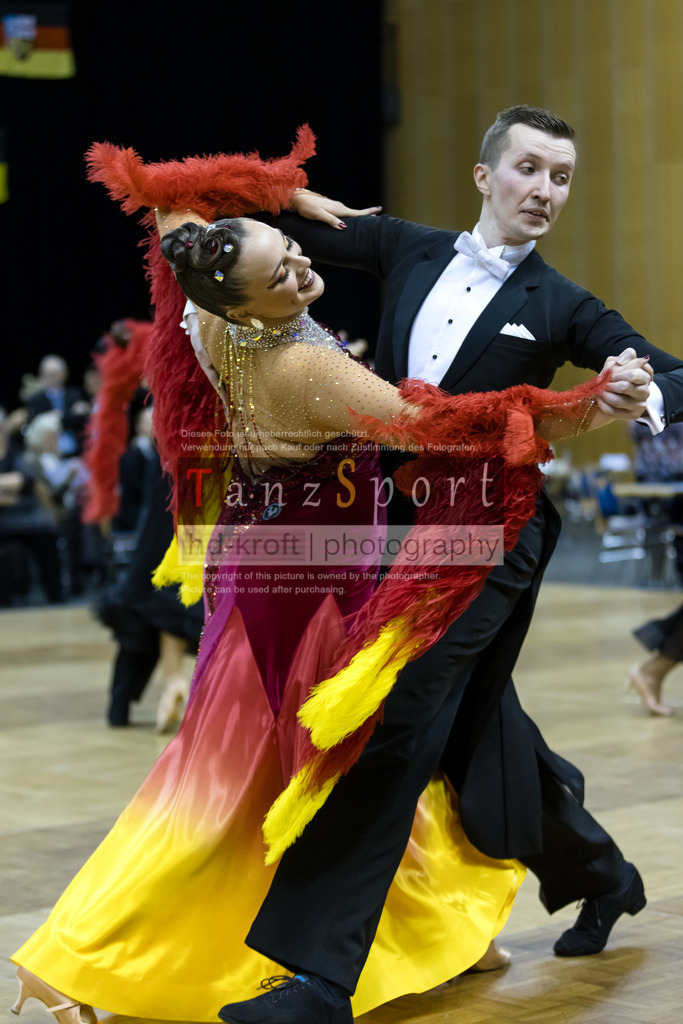 20241102_DC_HGR_Std_08749 | Tanzsportbilder, Standardtanz, Lateintanz, WDSF, DTV, LTVB, dancecomp, goc, hessen tanzt, blaues band der spree, walzer, tango, wiener walzer, slowfox, quickstepp, samba, rumba, cha-cha-cha, paso doble. jive, hd-kroft photography, turniertanzsport