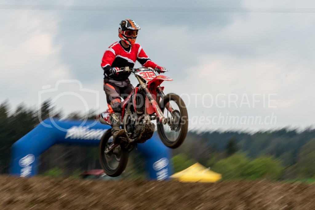 Motocross Schlatt bei Winterthur - 30. April 2022 | Motocross Schlatt bei Winterthur
MC Wila, Schlatt bei Winterthur
Bild: Sportfotografie Markus Aeschimann | www.markus-aeschimann.ch - Realisiert mit Pictrs.com