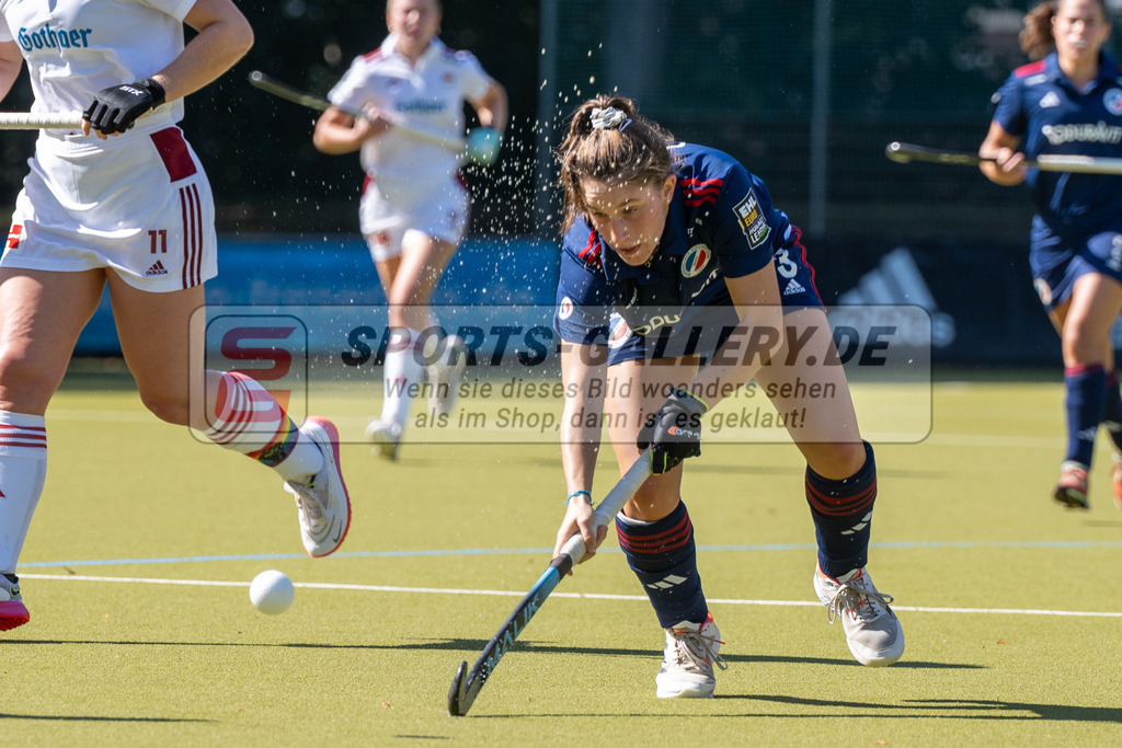 SFE_20230916_0021 | Hockey 1. Bundesliga Damen Rot-Weiss - Mannheimer HC am 16.09.2023 in Köln (KTHC Stadion Rot-Weiss Köln Tennis and Hockey Club), Photo: Stephan Fehrmann 2023 (Sports-Gallery),Julie Pieper ( Mannheimer HC #3 )