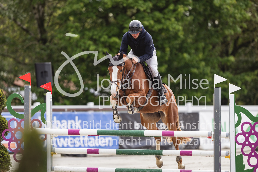 2605_MayDays_9_SprPf-M1-5j-913 | Deine schönsten Turniermomente als professionelle Fotos! Entdecke hochwertige Pferdesport-Fotografie im Online-Shop. Jetzt Fotos finden & bestellen!