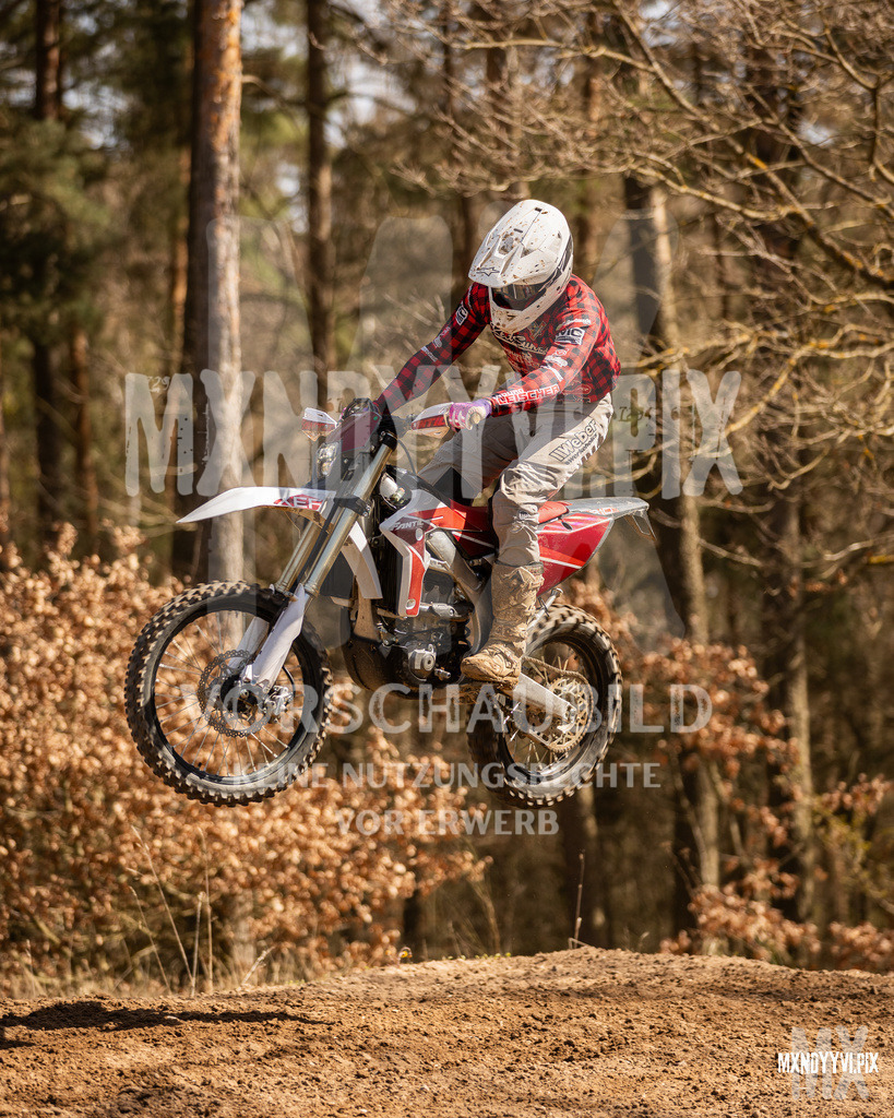 866A2960 | mxndyyvipix