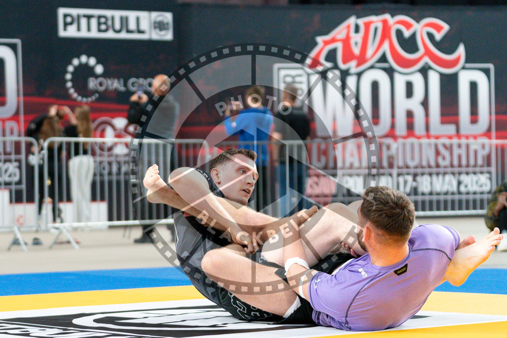 20250517PBB1127 | Athletes compete during the first day of the ADCC Amateur World Championship on May 15, 2025 in Warsaw, Poland. © Chiara Dazi / photoblackbelt