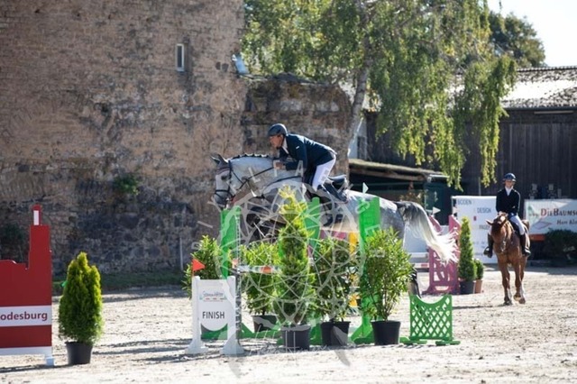 2B4A0184 | pixelfaenger - Realisiert mit Pictrs.com