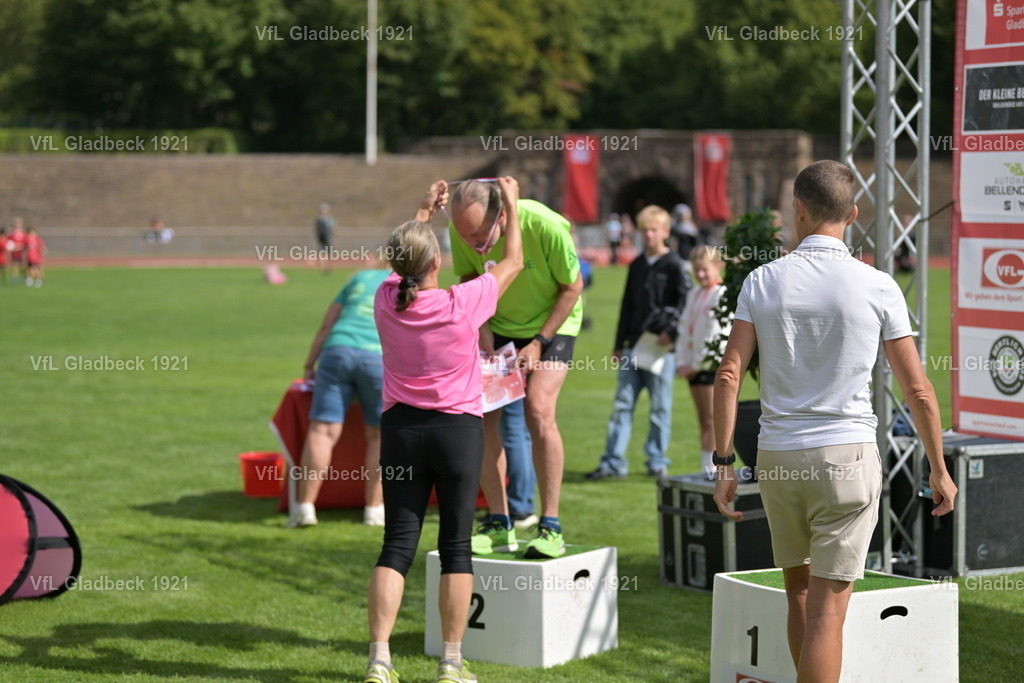 2026-08-23_Sparkassenlauf_Siegerehr_KH_00015 | Die Fotografen - Realisiert mit Pictrs.com