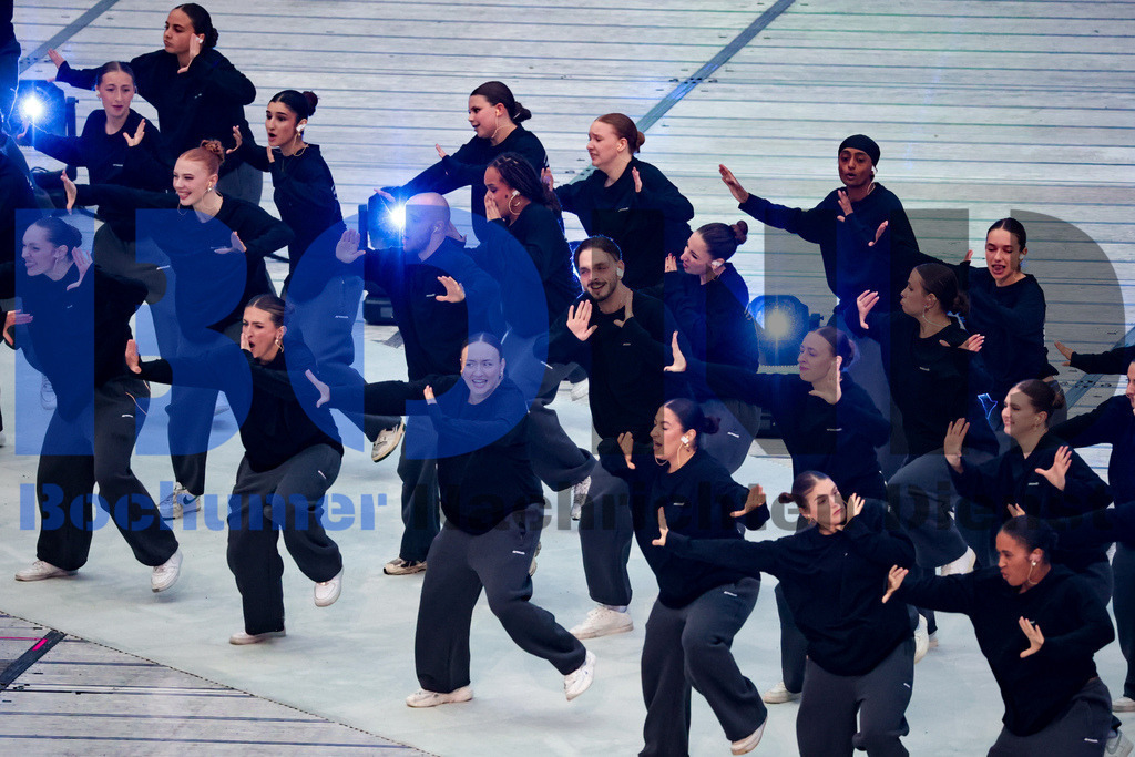 SES_TTGOPC20250716-7 | bond - Realisiert mit Pictrs.com