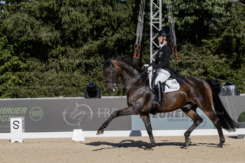 FHC2026_P09_173_18704 | Fichtenhof Classics 2026 – Grand Prix de Dressage - VOLTAIRE Design Preis, Reitanlage Fichtenhof, Sch ftlarn