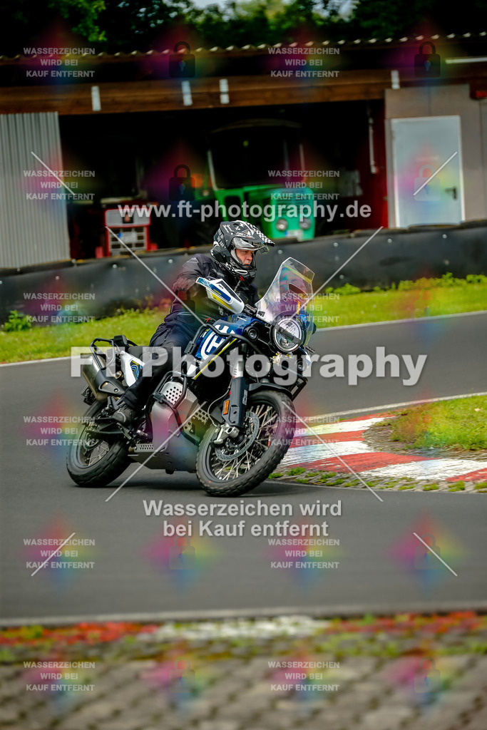 VBK-4436 | Hier findet Ihr Bilder von Touristenfahrten auf der Nürburgring Nordschleife oder von anderen Veranstaltungen die ich besucht habe. Viel Spass beim Durch Schauen 