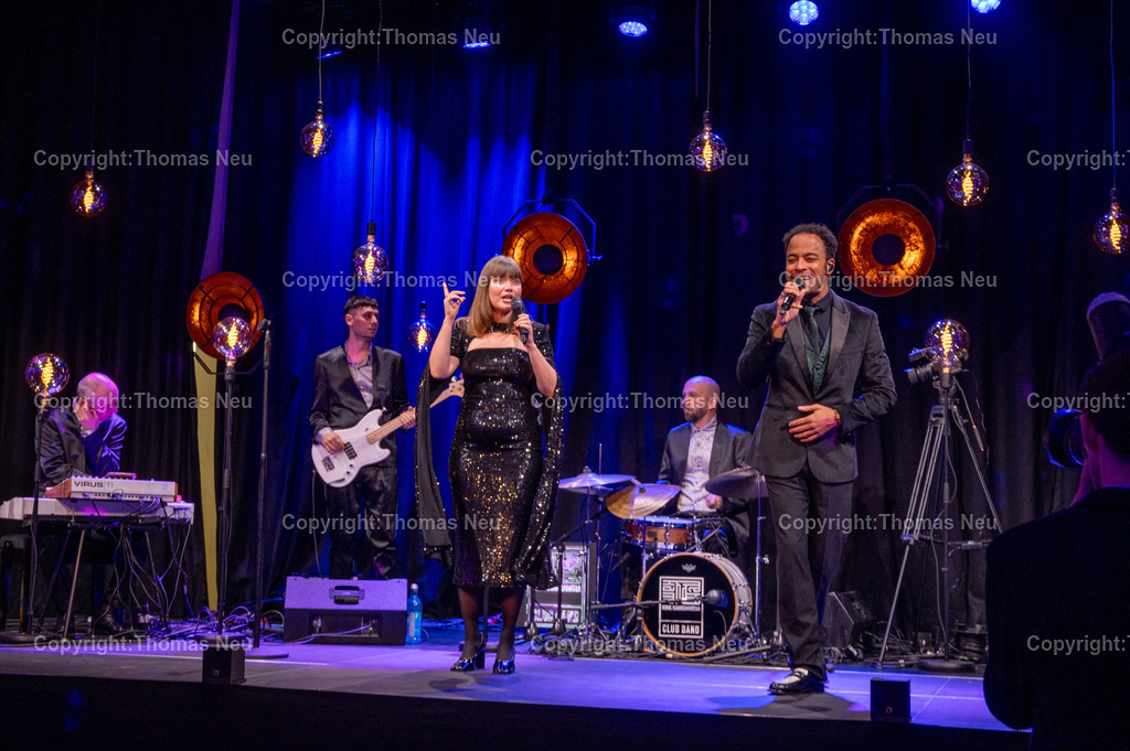 DSC_0784 | Im Parktheater Bensheim fand am 28. März 2026 die Verleihung des Eysoldt-Rings 2025 statt – eine der bedeutendsten Auszeichnungen für Schauspielkunst im deutschsprachigen Raum. Der Preis ging an Thomas Schmauser, der für seine herausragende darstellerische Leistung geehrt wurde.Im Rahmen der Veranstaltung wurde außerdem der Kurt-Hübner-Regiepreis an Fritzi Wartenberg verliehen, die für ihre besondere künstlerische Handschrift und Regiearbeit ausgezeichnet wurde.,Anschließend wurde im Bensheimer Bürgerhaus gefeiert, Bild: Thomas Neu