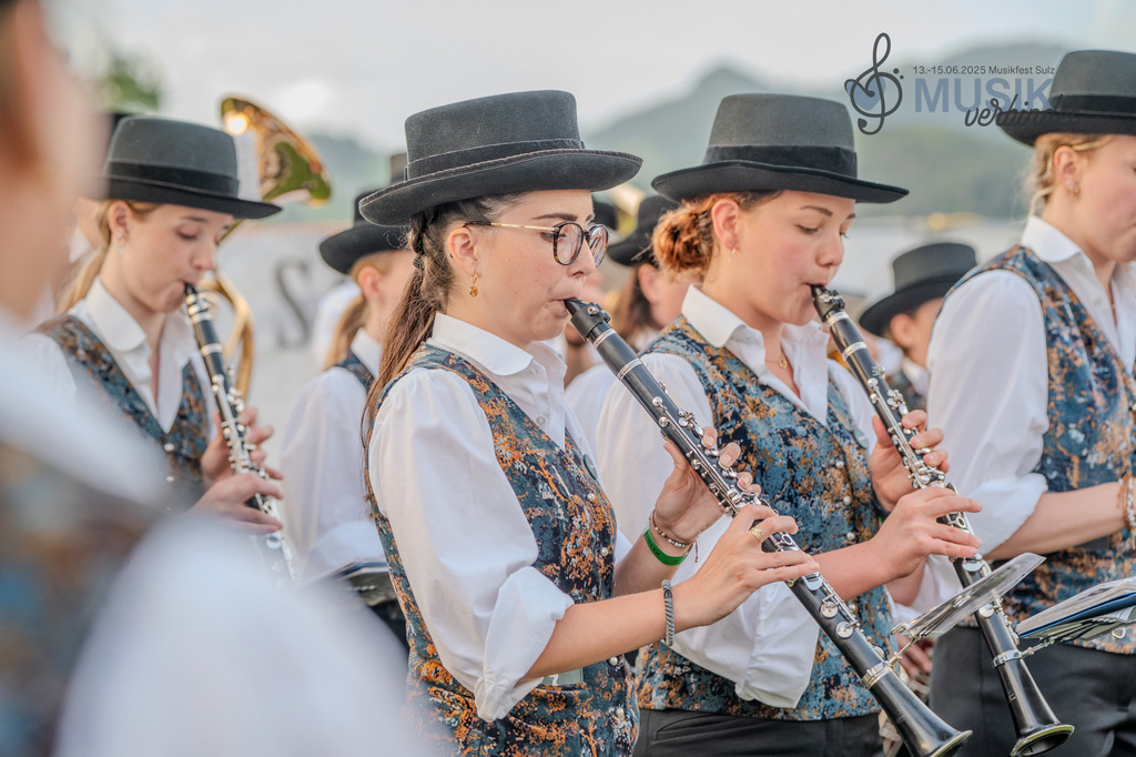 DSC_4976 | "Fussifoto.com – Ihr Ansprechpartner für hochwertige Fotografie! Entdecken Sie kreative Bilder und professionelle Dienstleistungen. Kontaktieren Sie uns für Ihre Projekte!"