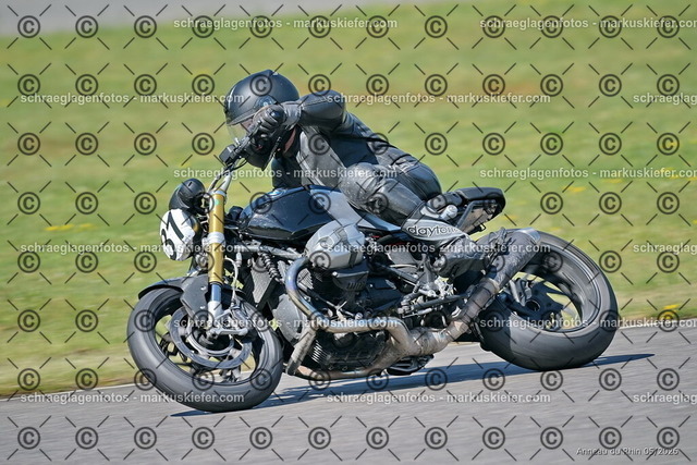 26BT01-1838 | 031 - Realisiert mit Pictrs.com
