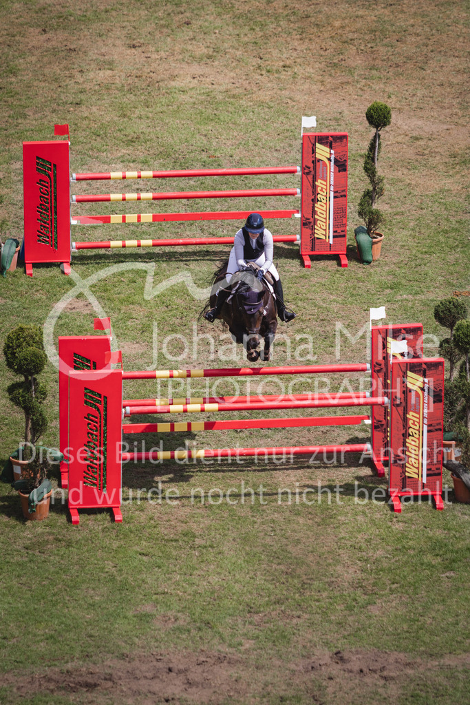 230716_LC_M2-Spr-222 | Deine schönsten Turniermomente als professionelle Fotos! Entdecke hochwertige Pferdesport-Fotografie im Online-Shop. Jetzt Fotos finden & bestellen!