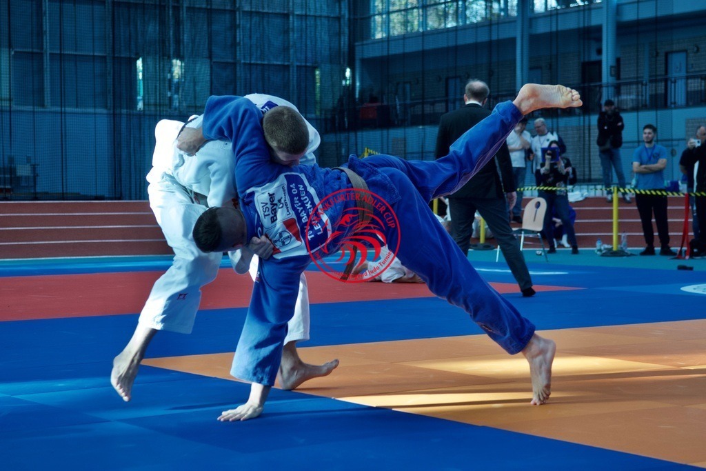 RAS_8461 | Fotos vom Adler Cup - Pictures from Adler Cup

Hier findet Ihr alle Eindrücke und großen Momente der Adler Cup Wochenenden. Here you will find all impressions and great moments of the Adler Cup weekends. - Realisiert mit Pictrs.com