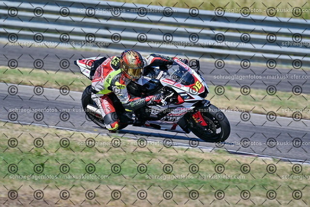 26bt04-0049 | markuskiefer.com - Realisiert mit Pictrs.com