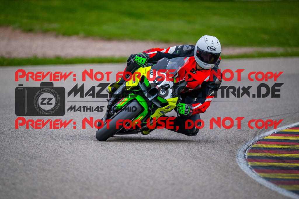 MaZZes_FotoMatrix_240503_6007705_1062 | STK1000