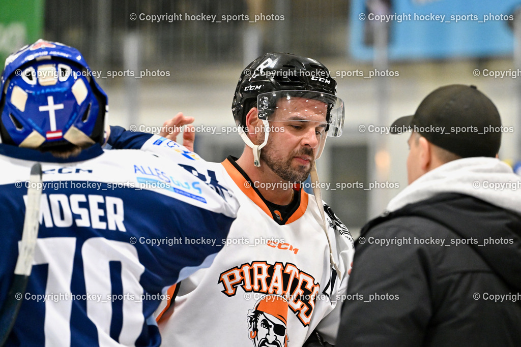 ESC Soccerzone Steindorf vs. USC Piraten Velden | #90 Edlinger Patrick USC Velden, ESC Soccerzone Steindorf vs. USC Piraten Velden, ESC Soccerzone Steindorf vs. USC Piraten Velden am 21.02.2025 in Steindorf (Ossiachersee Halle), Austria, (Photo by Bernd Stefan)