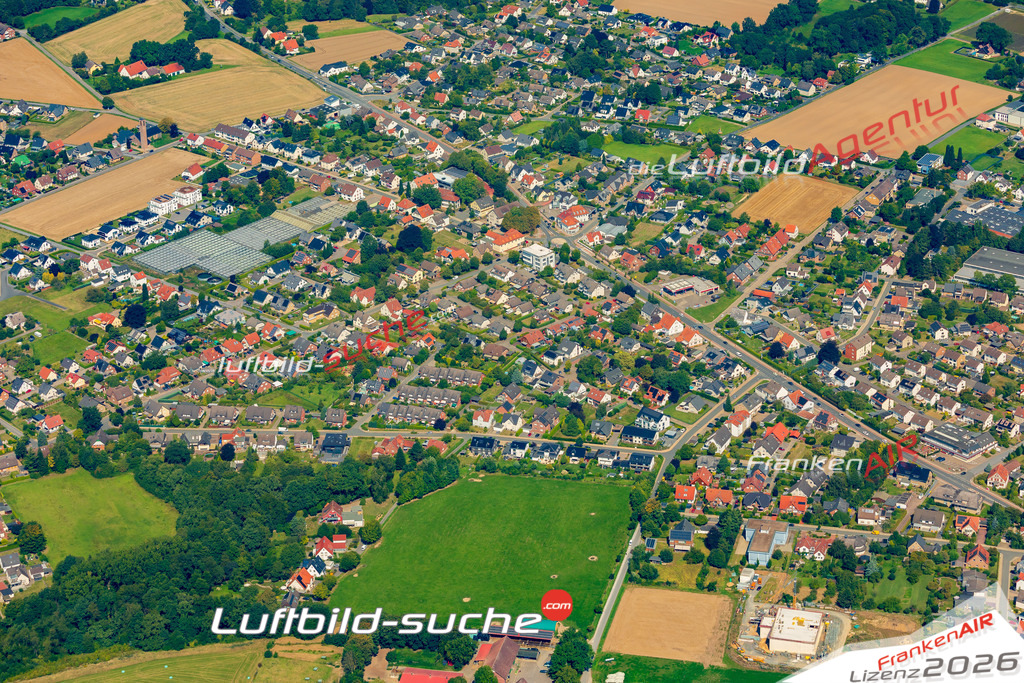 Herringhausen Herford Bild- Das Luftbild wurde 2025 vom UL-Flugzeug heraus erstellt ( keine Drohne bzw. Drohnenaufnahme ) - Hochauflösende Luftaufnahme -Nicht vergleichbar mit Google Maps oder Satelittenbilder- Die Geschenkidee !Mit Lizenz und Bildrechte bestellbar - CC
