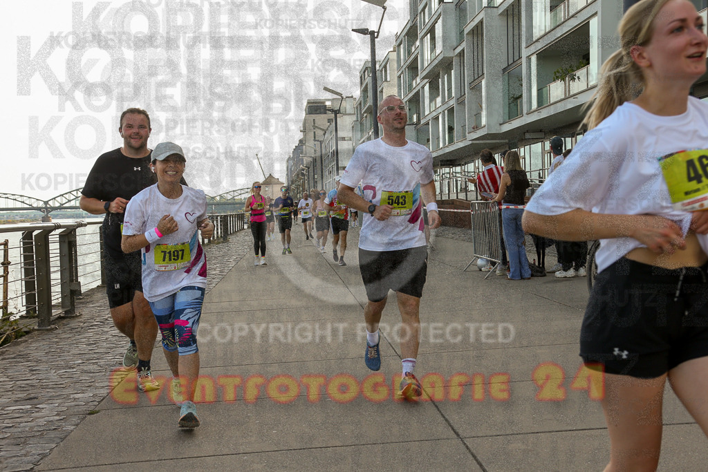 250920_1453_EX1_8073 | Sportfotografie im Rhein-Sieg Kreis, Köln, Bonn, NRW, Rheinland Pfalz, Hessen, etc. Unser Tätigkeitsfeld umfasst den Laufsport vom Volkslauf über den Marathon, Duathlon, Triathon bis zum Ultralauf wie Kölnpfad Ultra oder Schindertrail.