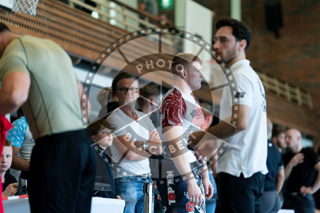 20240608PBB00947 | Fighters compete during the ILLCS VII summer edition luta livre competition in Hannover, Germany, on June 8, 2024.