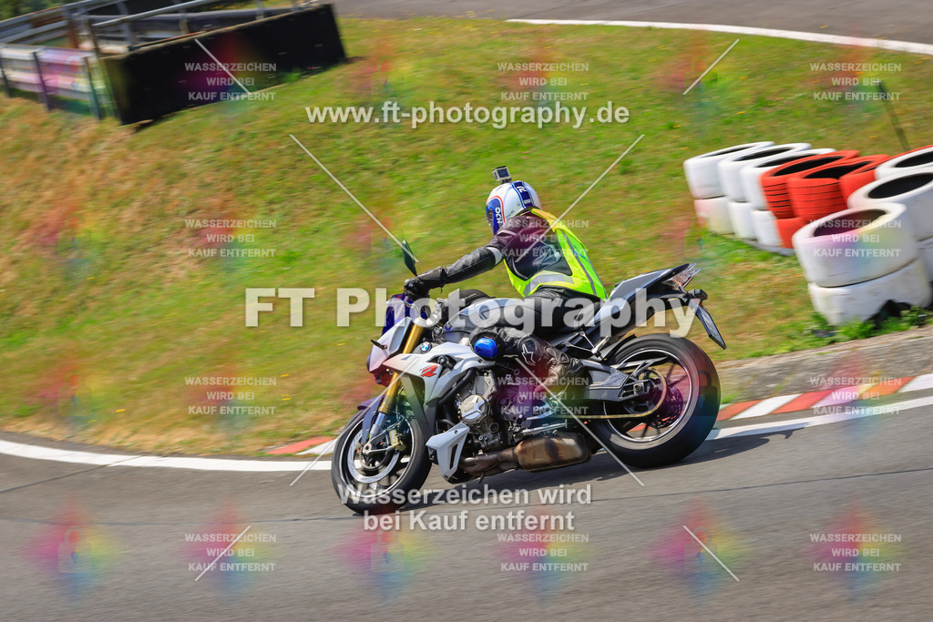 _DSK2670 | Hier findet Ihr Bilder von Touristenfahrten auf der Nürburgring Nordschleife oder von anderen Veranstaltungen die ich besucht habe. Viel Spass beim Durch Schauen 