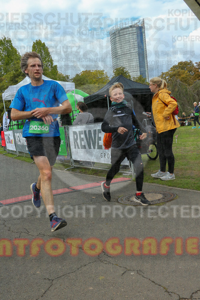 220925_1318_EX1_0401 | Sportfotografie im Rhein-Sieg Kreis, Köln, Bonn, NRW, Rheinland Pfalz, Hessen, etc. Unser Tätigkeitsfeld umfasst den Laufsport vom Volkslauf über den Marathon, Duathlon, Triathon bis zum Ultralauf wie Kölnpfad Ultra oder Schindertrail.