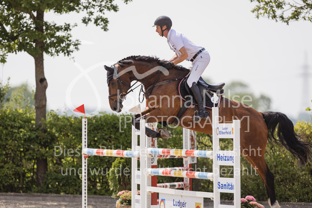 230616_Lemwerder_Springpf-L2-720 | Deine schönsten Turniermomente als professionelle Fotos! Entdecke hochwertige Pferdesport-Fotografie im Online-Shop. Jetzt Fotos finden & bestellen!